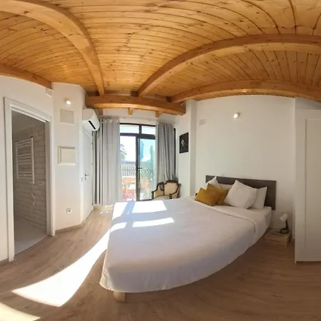 Camins Del Priorat : Ermita Pinyeres Apartamento